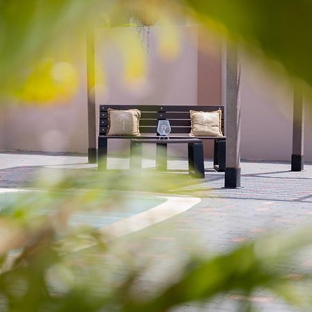 Av Curacao - Centrally Located Spacious Apartment 빌렘스타트 외부 사진