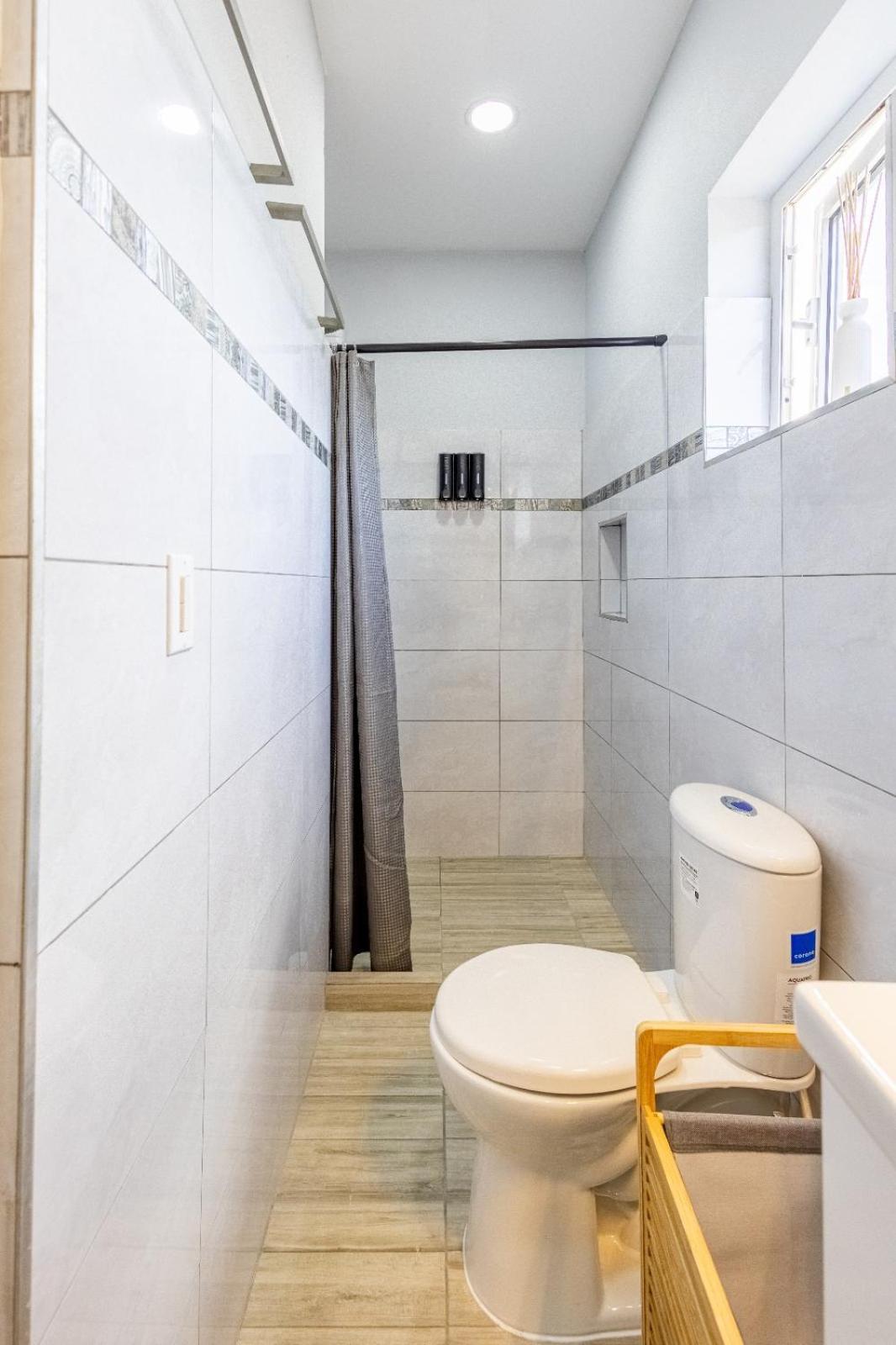 Av Curacao - Centrally Located Spacious Apartment 빌렘스타트 외부 사진